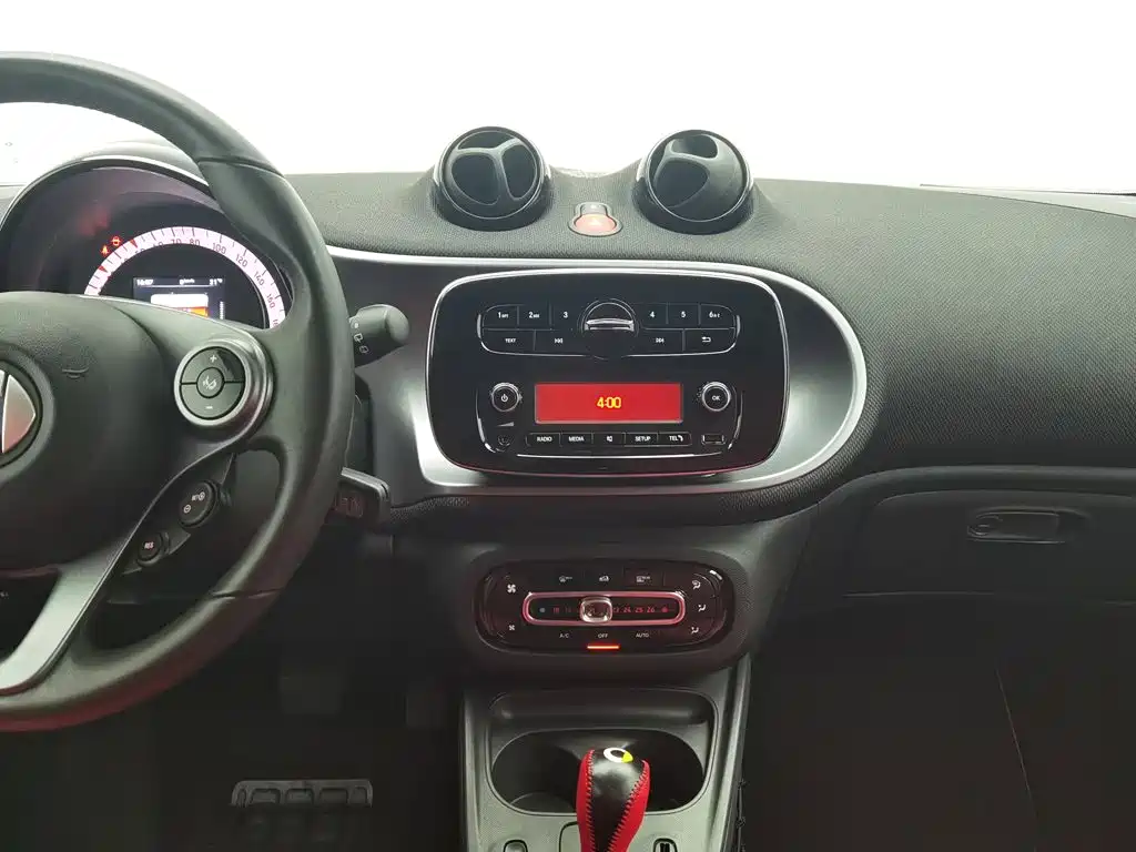 smart Smart Fortwo — миниатюра 12
