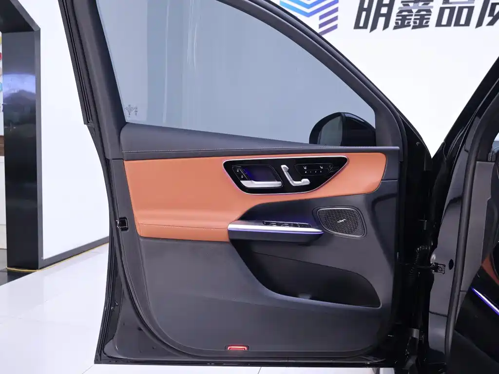 Mercedes-Benz GLC — миниатюра 18