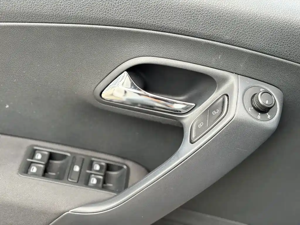 Volkswagen Polo — миниатюра 9