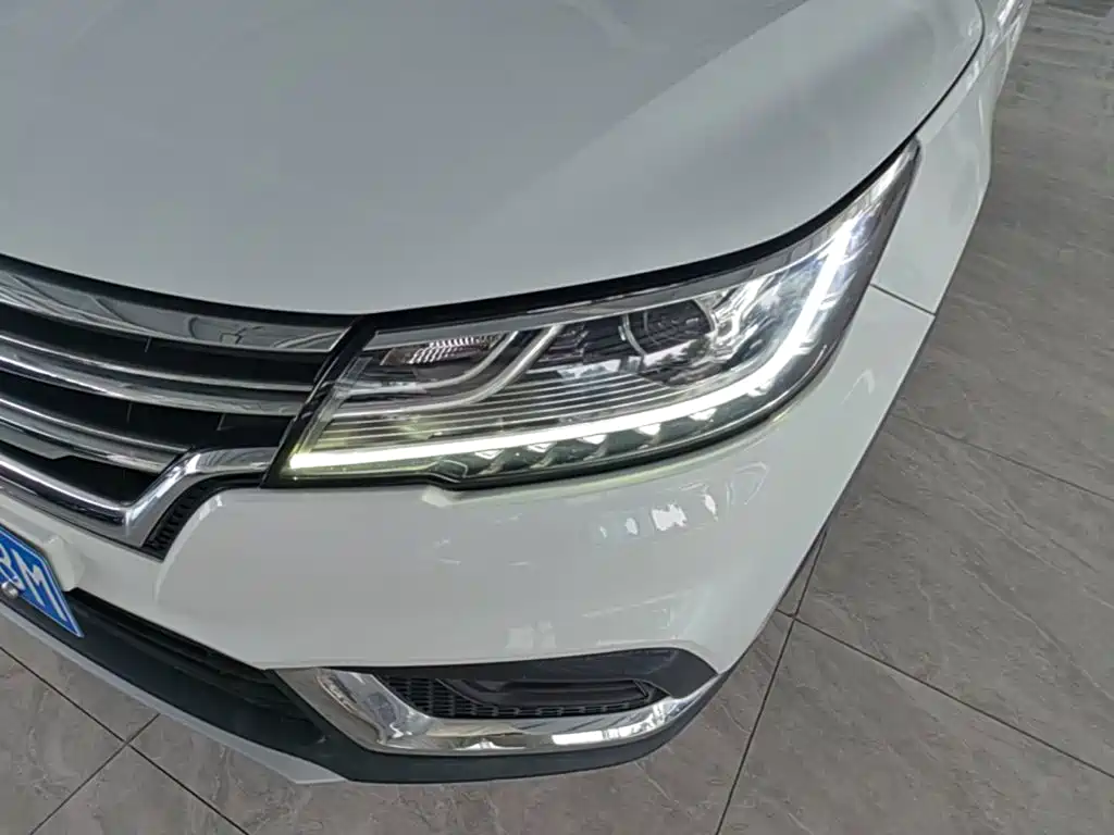 Roewe RX3 — миниатюра 24