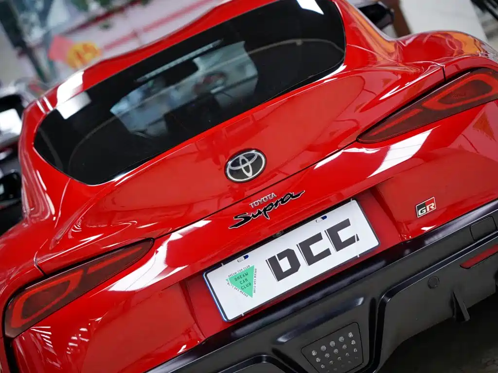 Toyota Supra — миниатюра 9