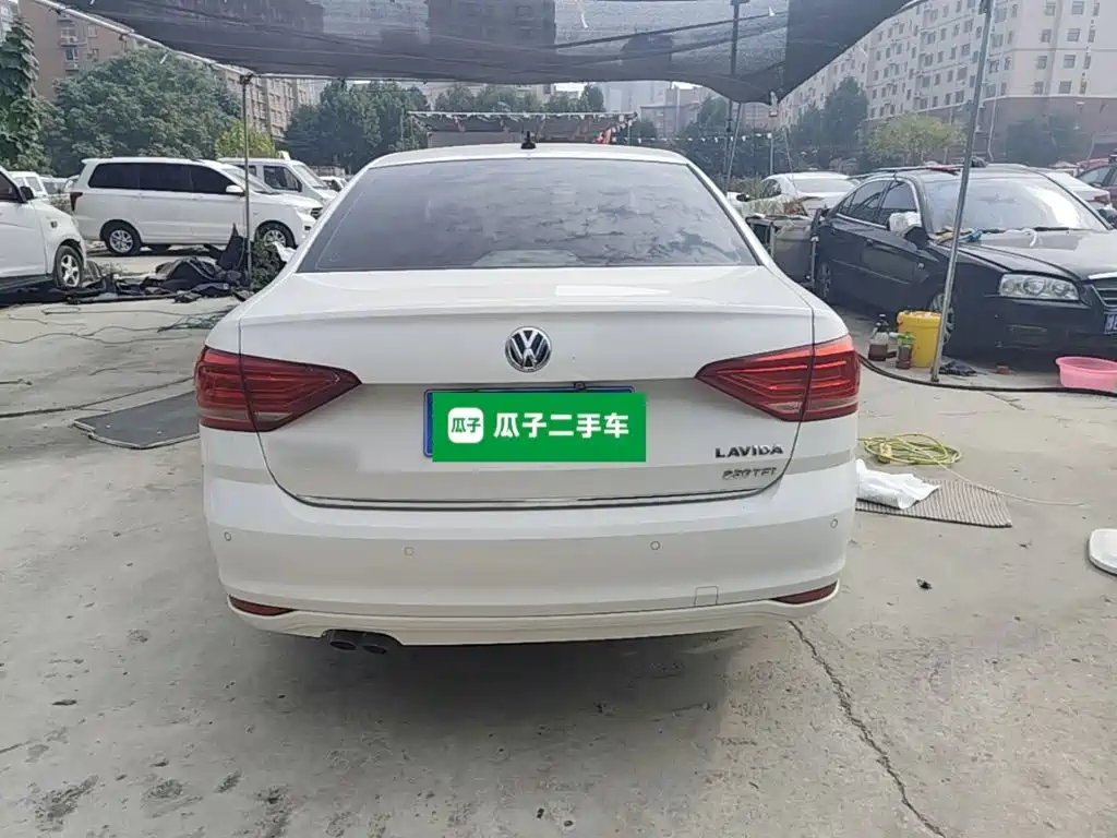 Volkswagen Lavida — миниатюра 6