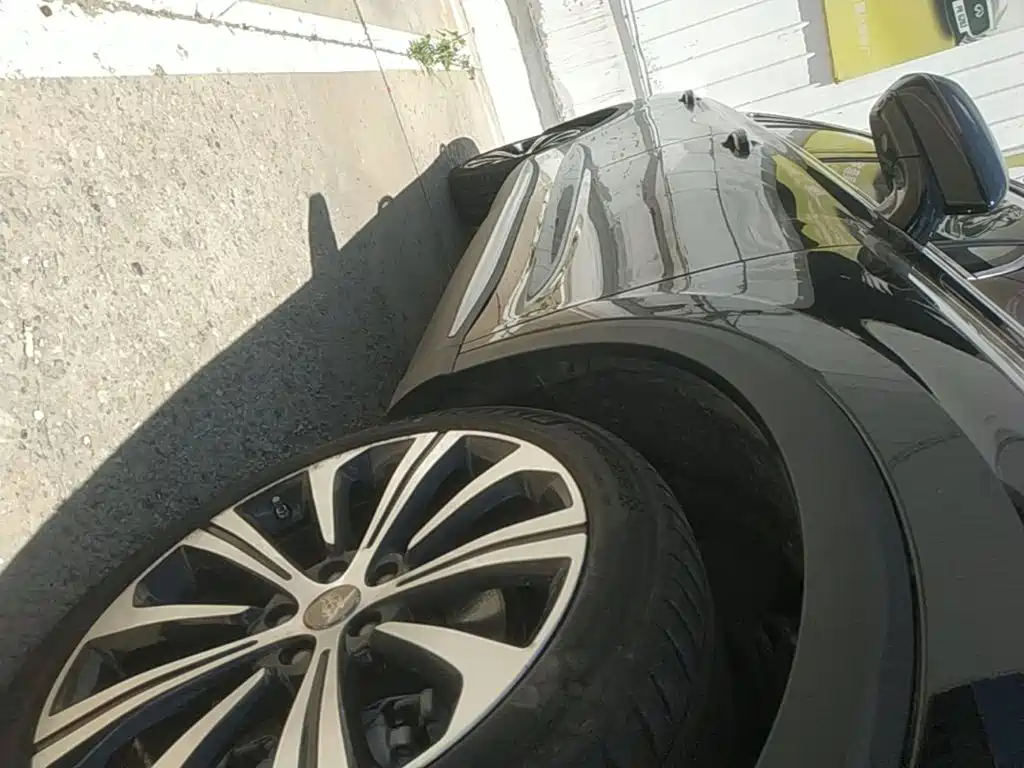 Roewe RX5 eMAX — миниатюра 21