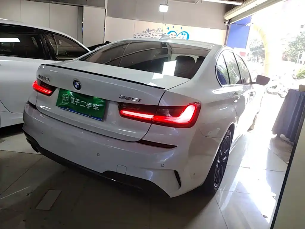 BMW 3 Series — миниатюра 7