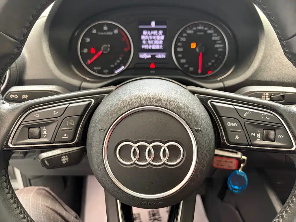 Audi Q2L 2021 35 TFSI