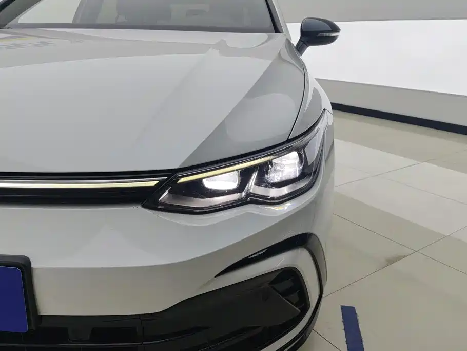 Volkswagen Golf — миниатюра 5