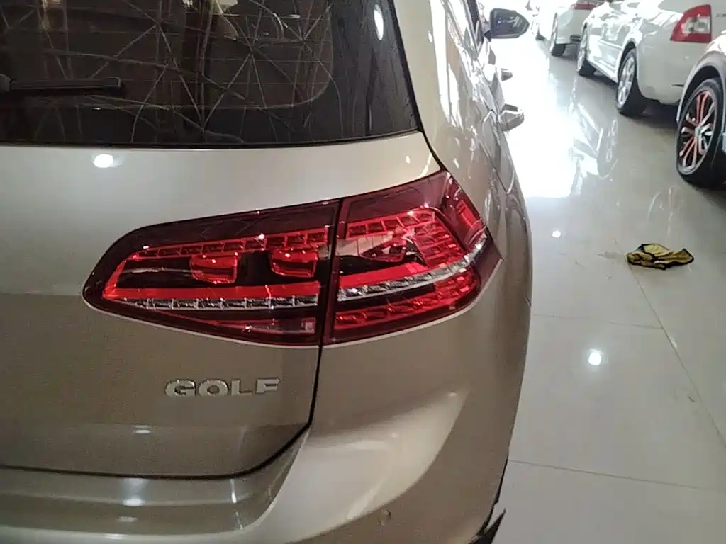 Volkswagen Golf — миниатюра 8