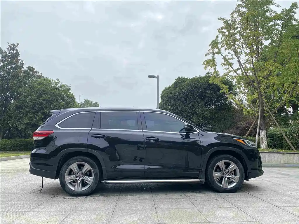 Toyota Highlander — миниатюра 13