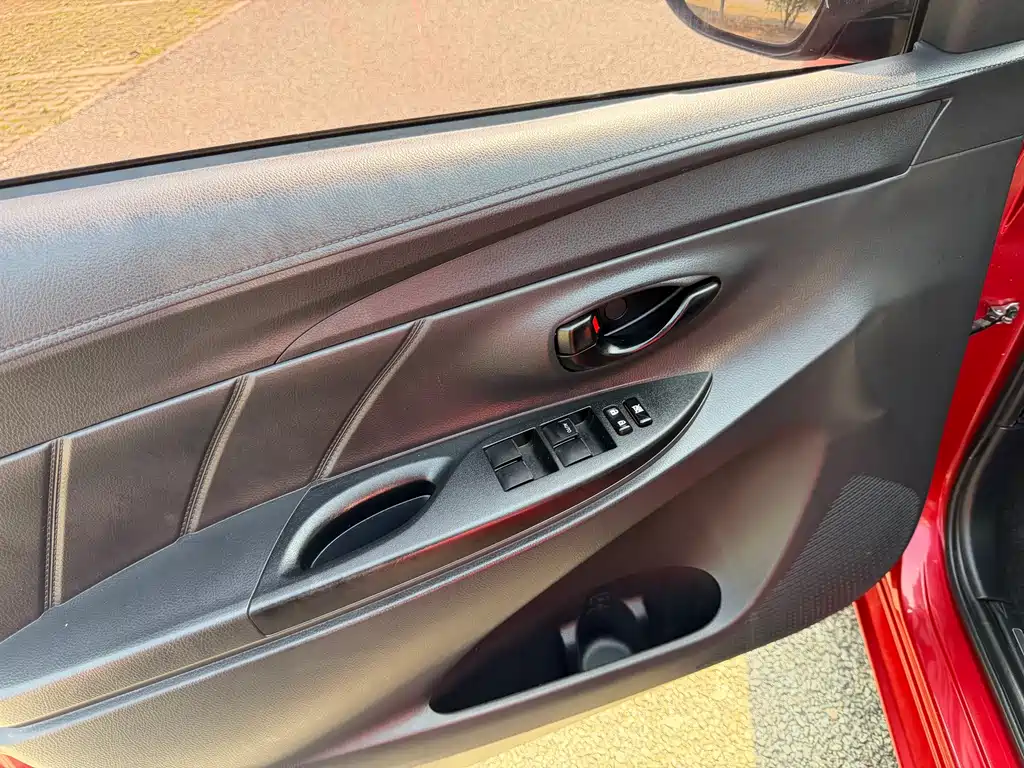 TOYOTA YARIS L ZHIXUAN