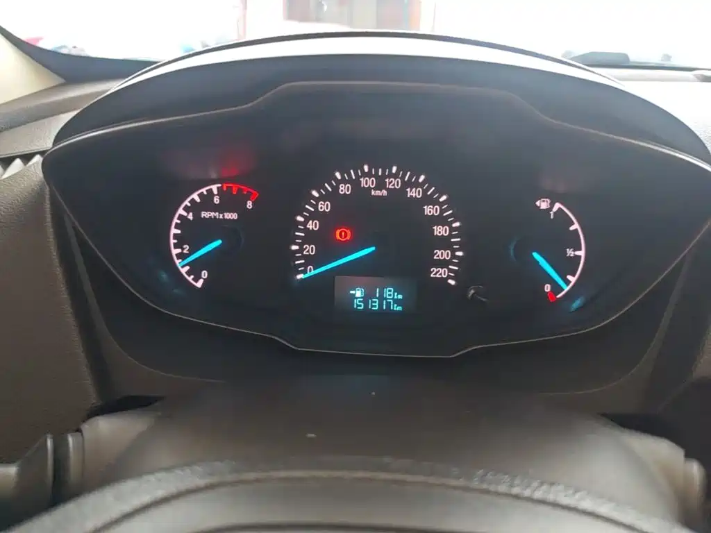 Ford Escort — миниатюра 12