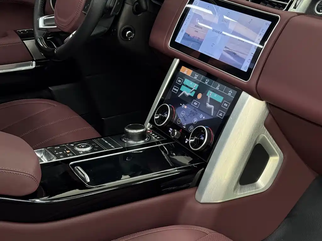 Land Rover Range Rover — миниатюра 14