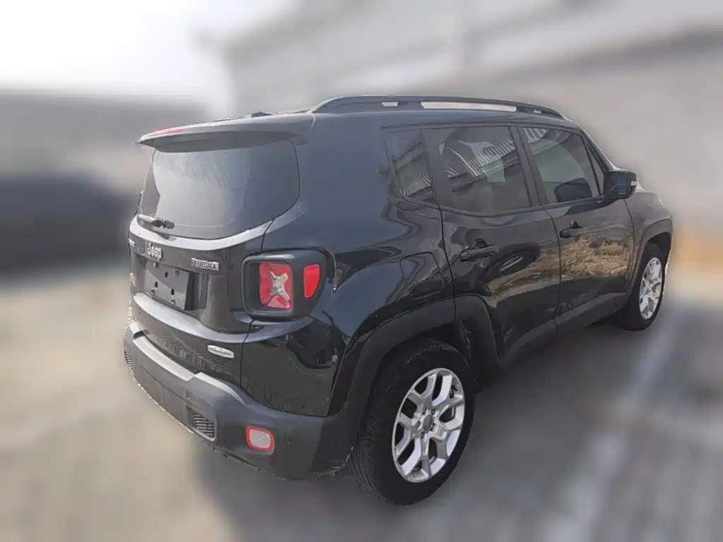 Jeep Renegade — миниатюра 10