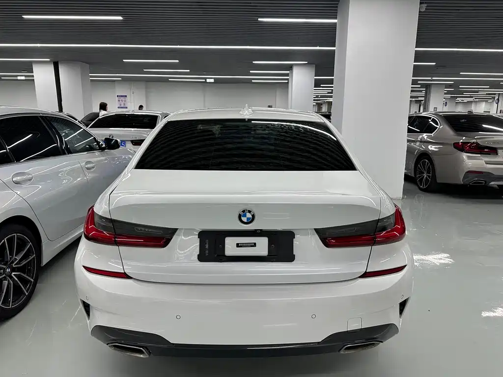 BMW 3 Series — миниатюра 19