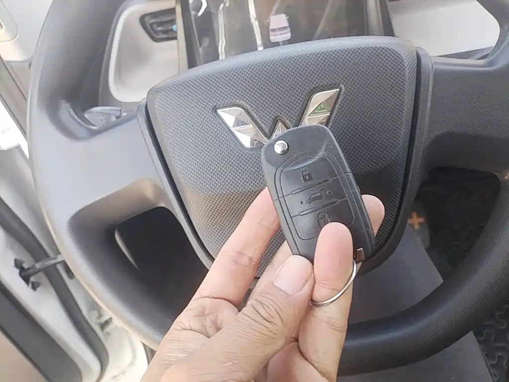 Wuling MINIEV — миниатюра 9