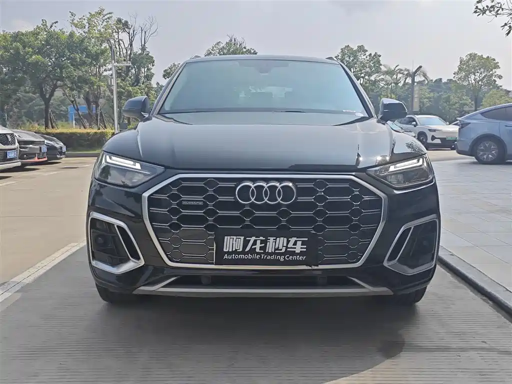 Audi Q5L — миниатюра 2