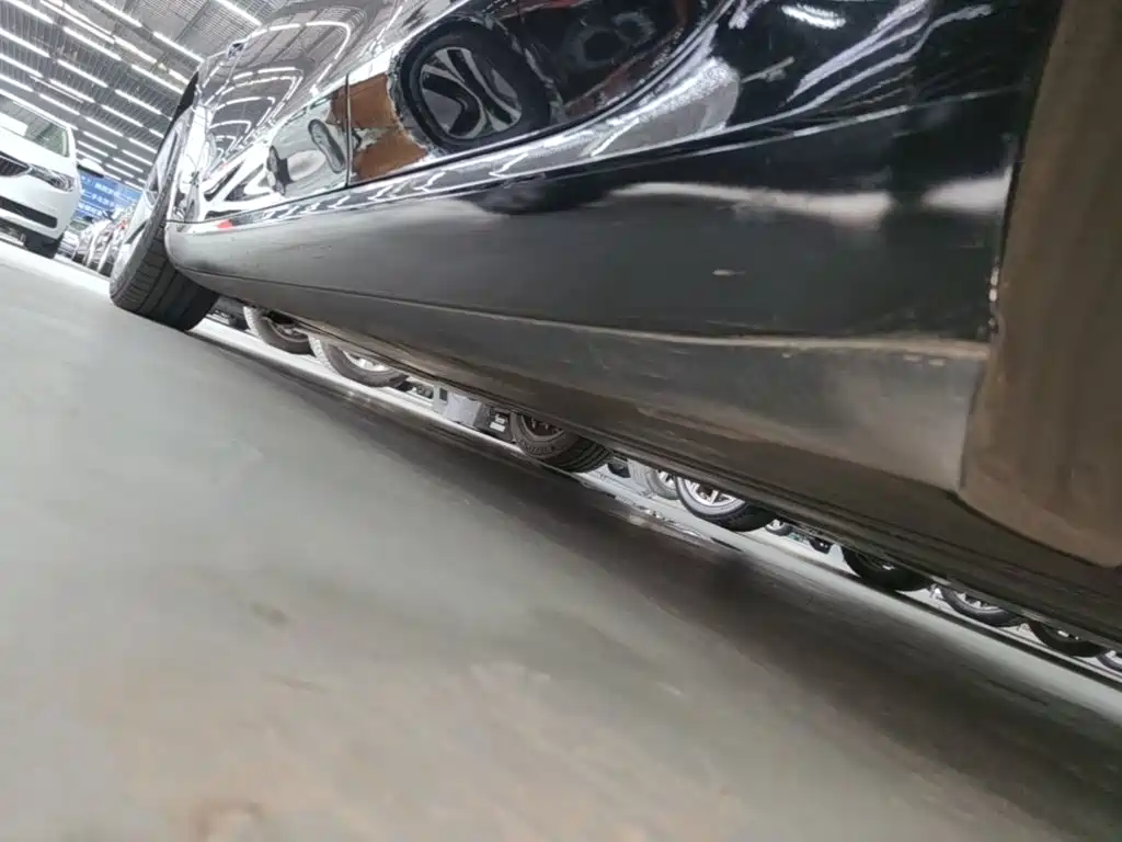 Tesla Model 3 — миниатюра 21