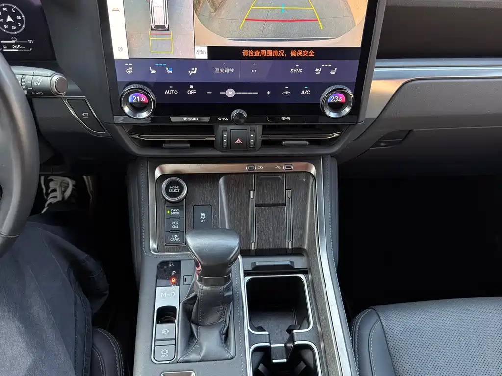 Lexus GX — миниатюра 9
