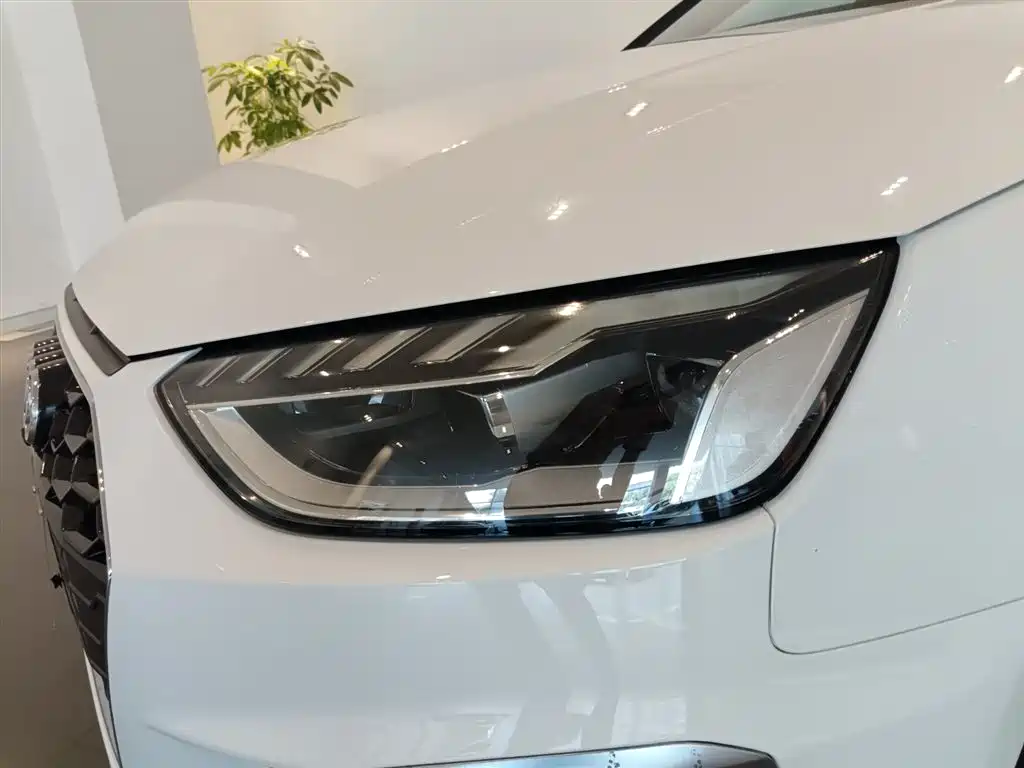 Audi A4L — миниатюра 12