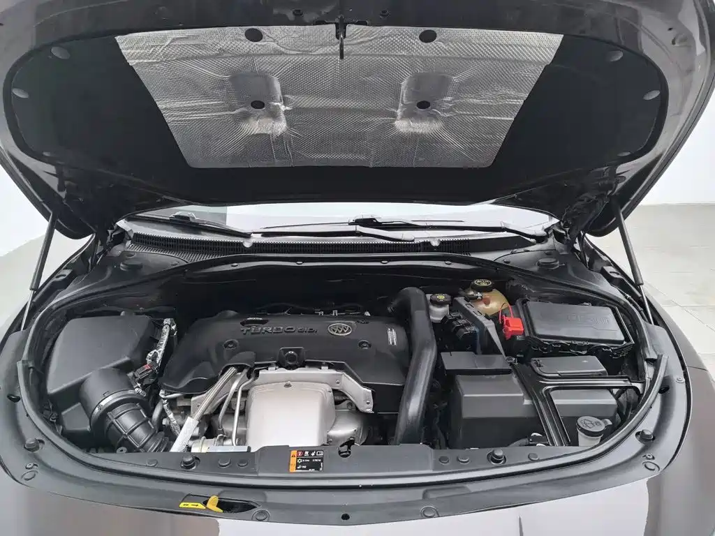 Buick LaCrosse — миниатюра 6