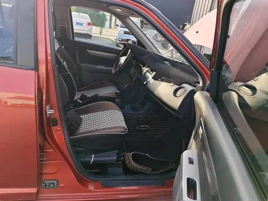 Suzuki Swift — миниатюра 8