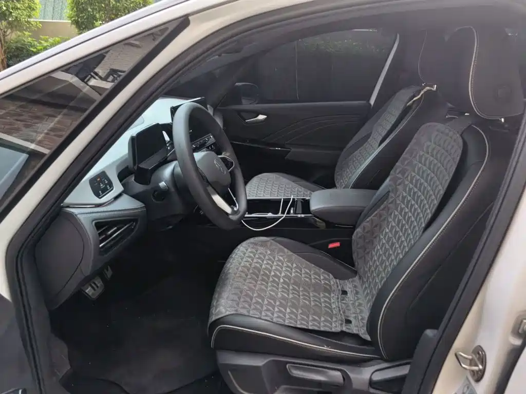 Volkswagen ID.3 — миниатюра 16