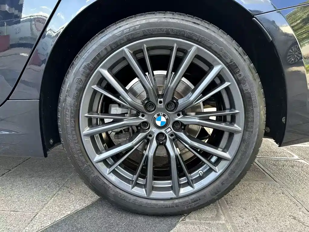 BMW 3 Series — миниатюра 24
