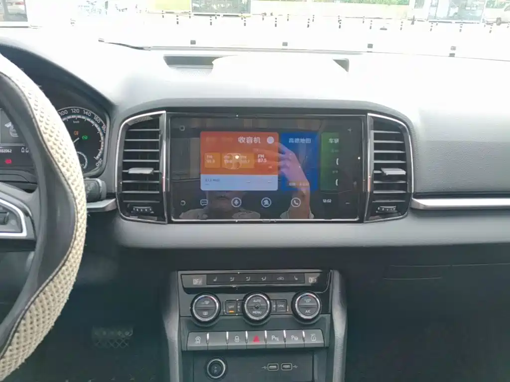 Skoda Karoq — миниатюра 13