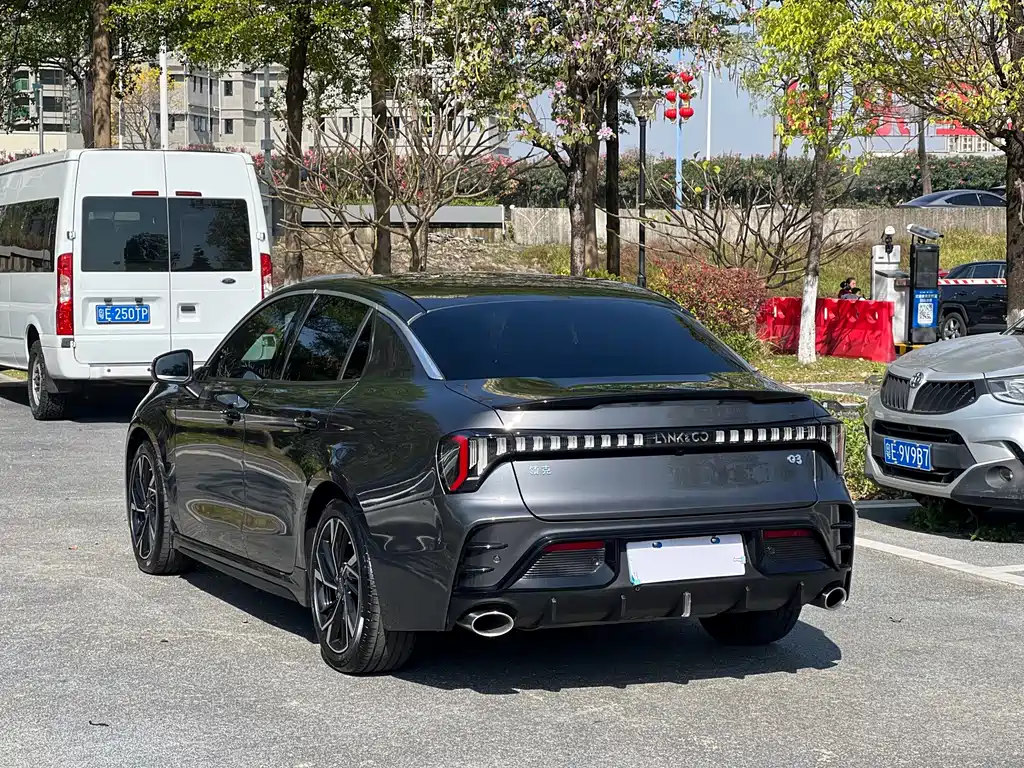 Lynk & Co 03 — миниатюра 3