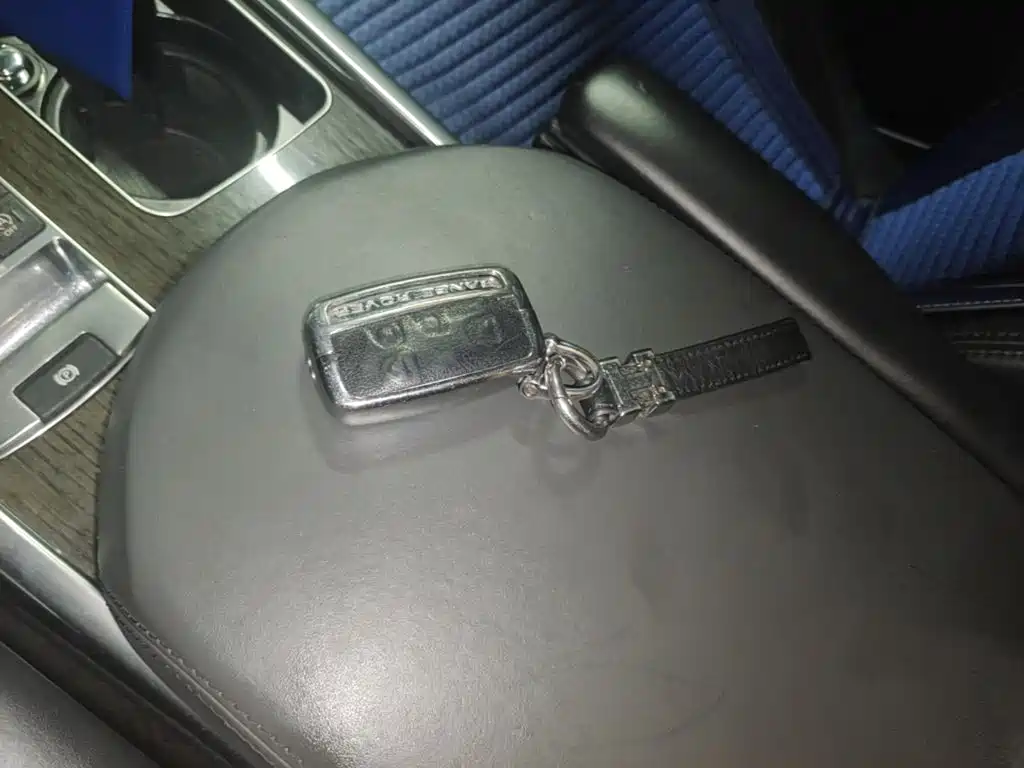 Land Rover Sport — миниатюра 11