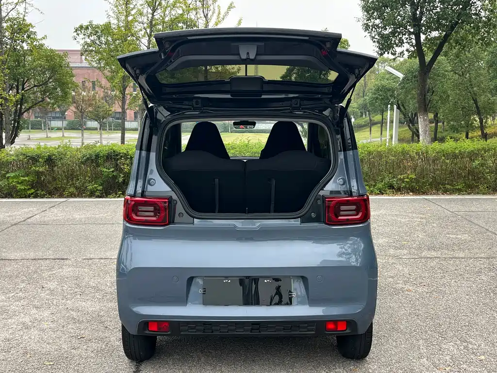 Wuling MINIEV — миниатюра 19