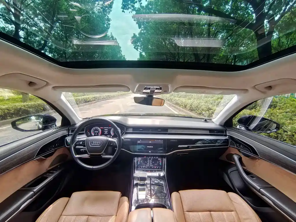 Audi A8 — миниатюра 6