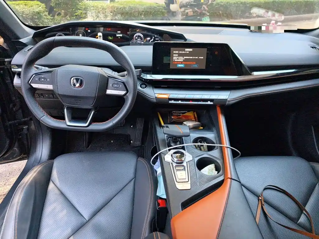 Changan UNI-V iDD — миниатюра 13