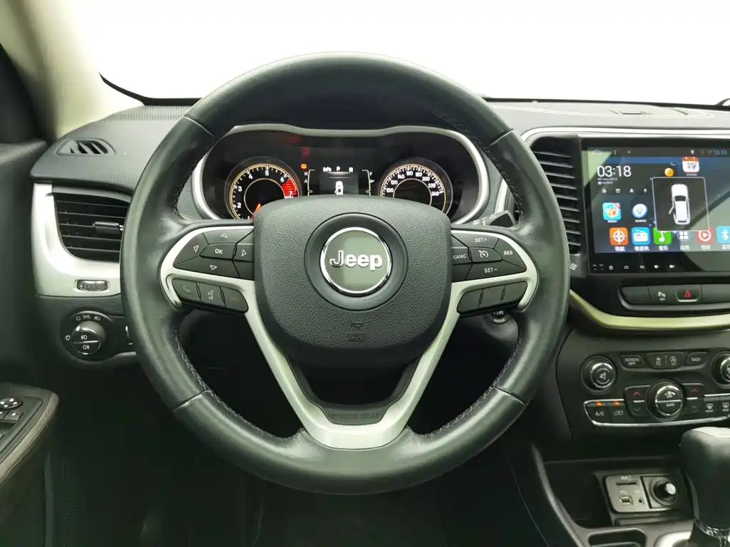 Jeep Cherokee — миниатюра 11