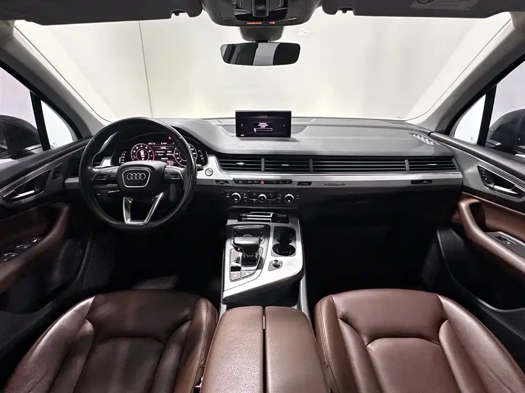 Audi Q7 — миниатюра 9