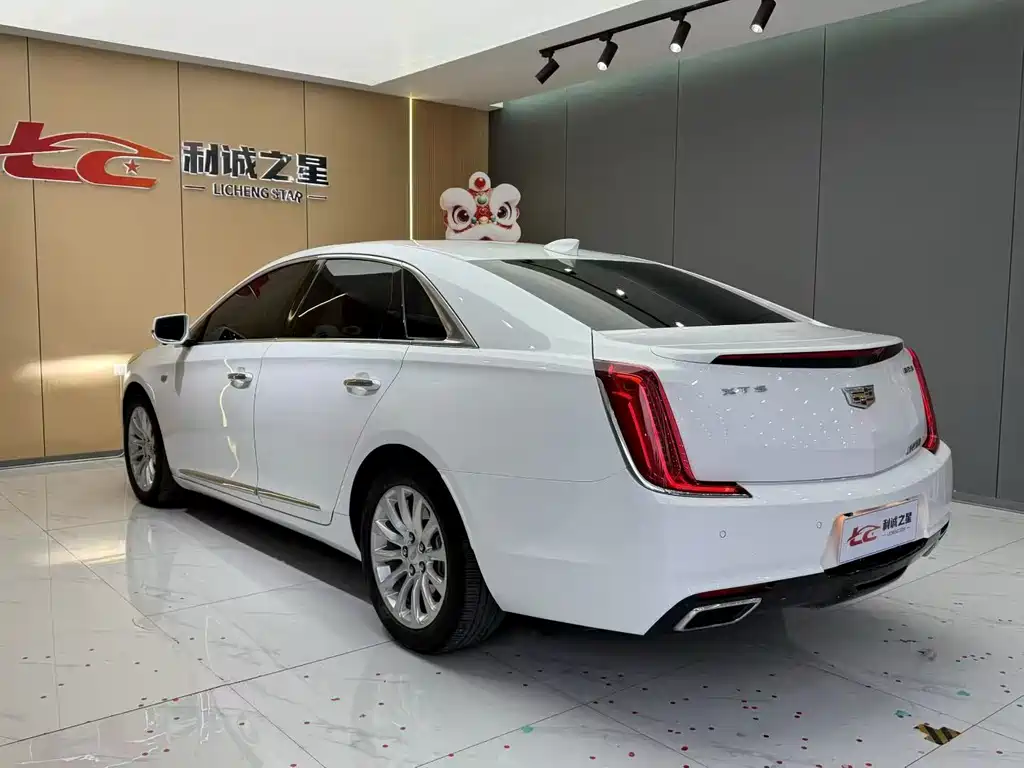 Cadillac XTS — миниатюра 9