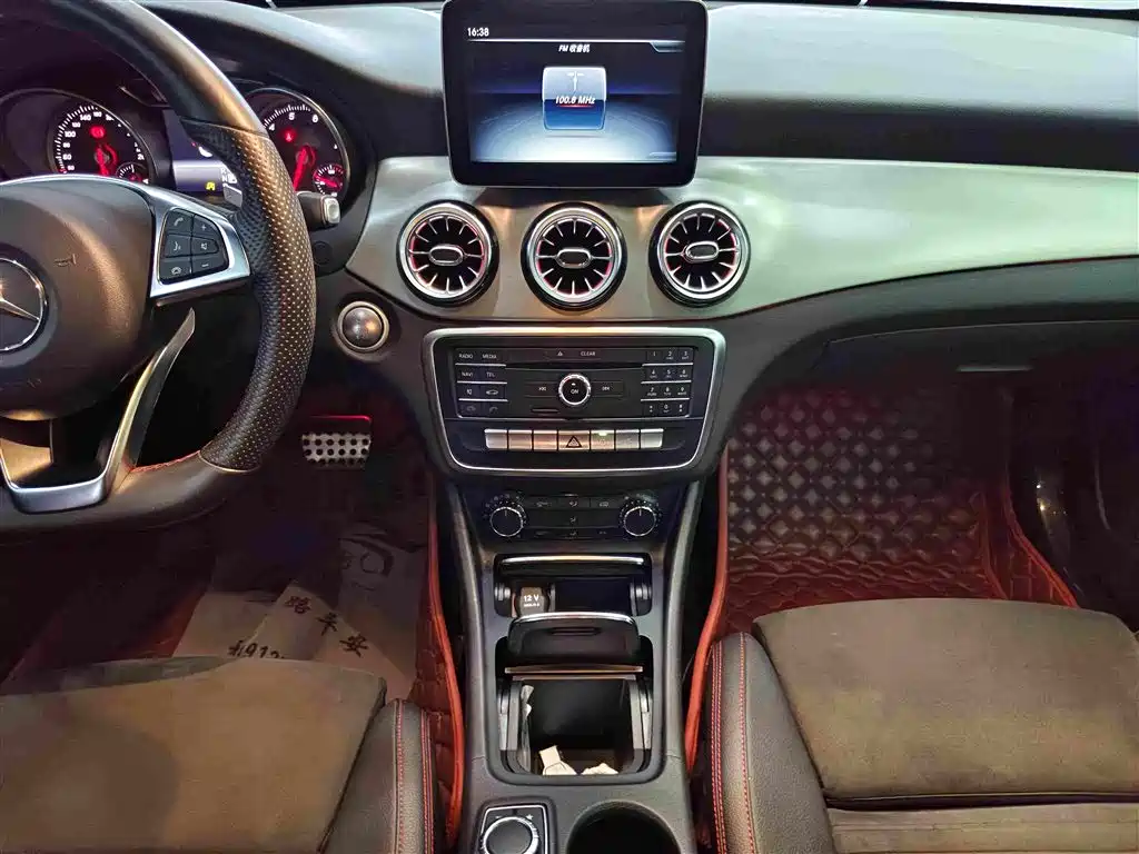 Mercedes-Benz CLA (Import) — миниатюра 7