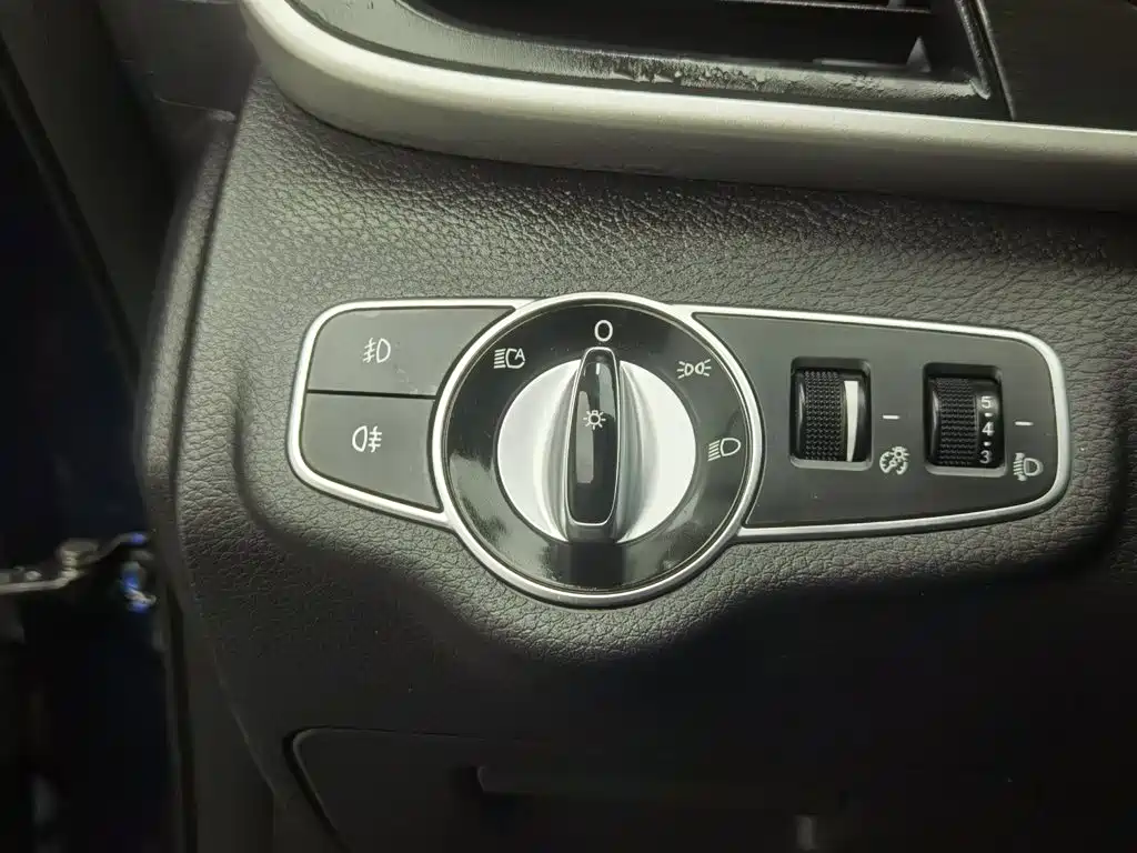 BYD MAX — миниатюра 21