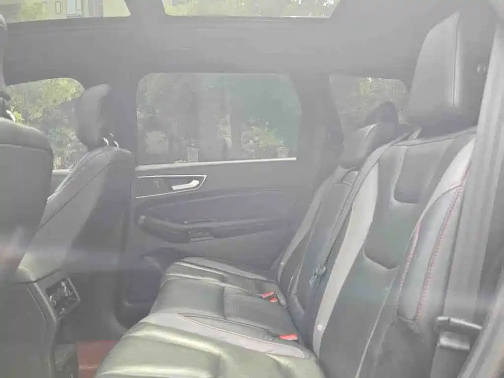 Ford Edge — миниатюра 9