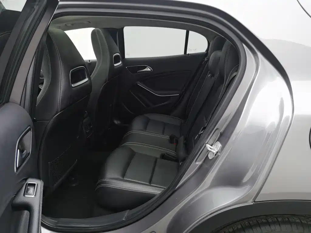 Mercedes-Benz GLA — миниатюра 15