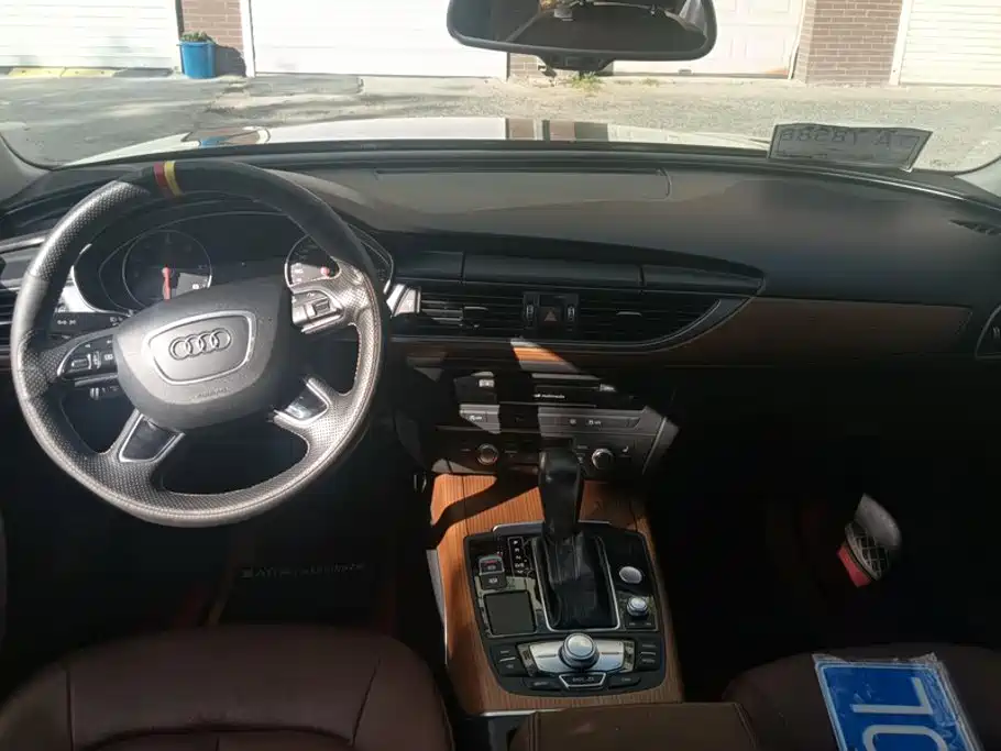 Audi A6L — миниатюра 12