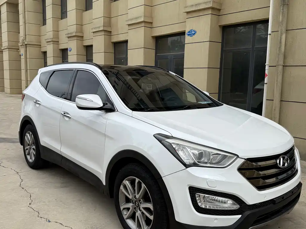 Hyundai Santa Fe 2013 2.0T AT