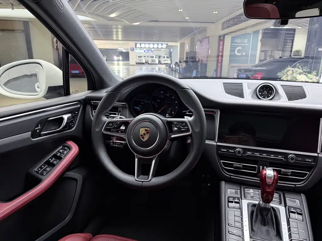 Porsche Macan — миниатюра 21