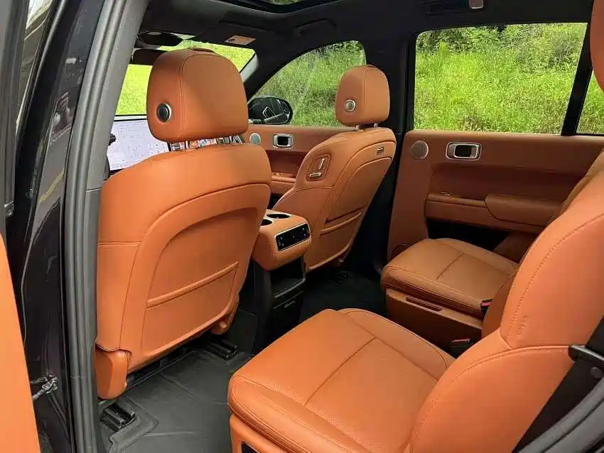 Li Auto Li L8 — миниатюра 2