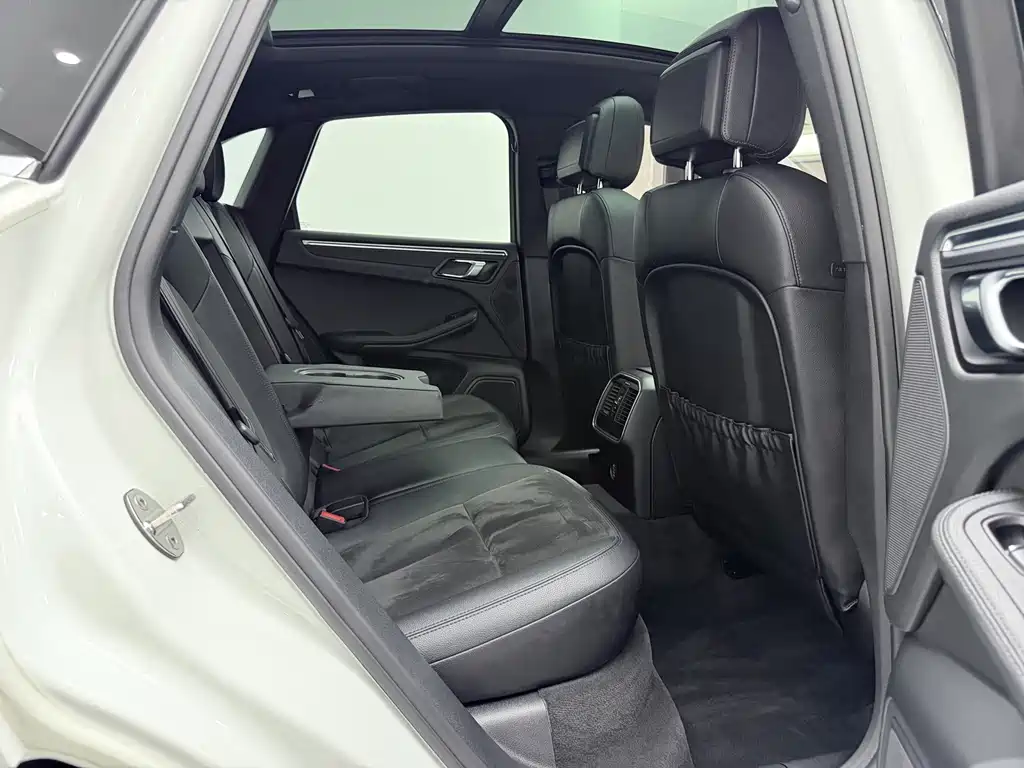 Porsche Macan — миниатюра 39