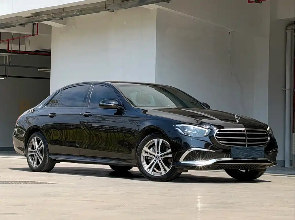 Mercedes-Benz E-Class — миниатюра 3