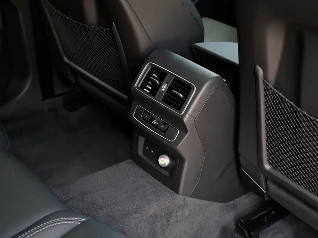Audi Q5L — миниатюра 14