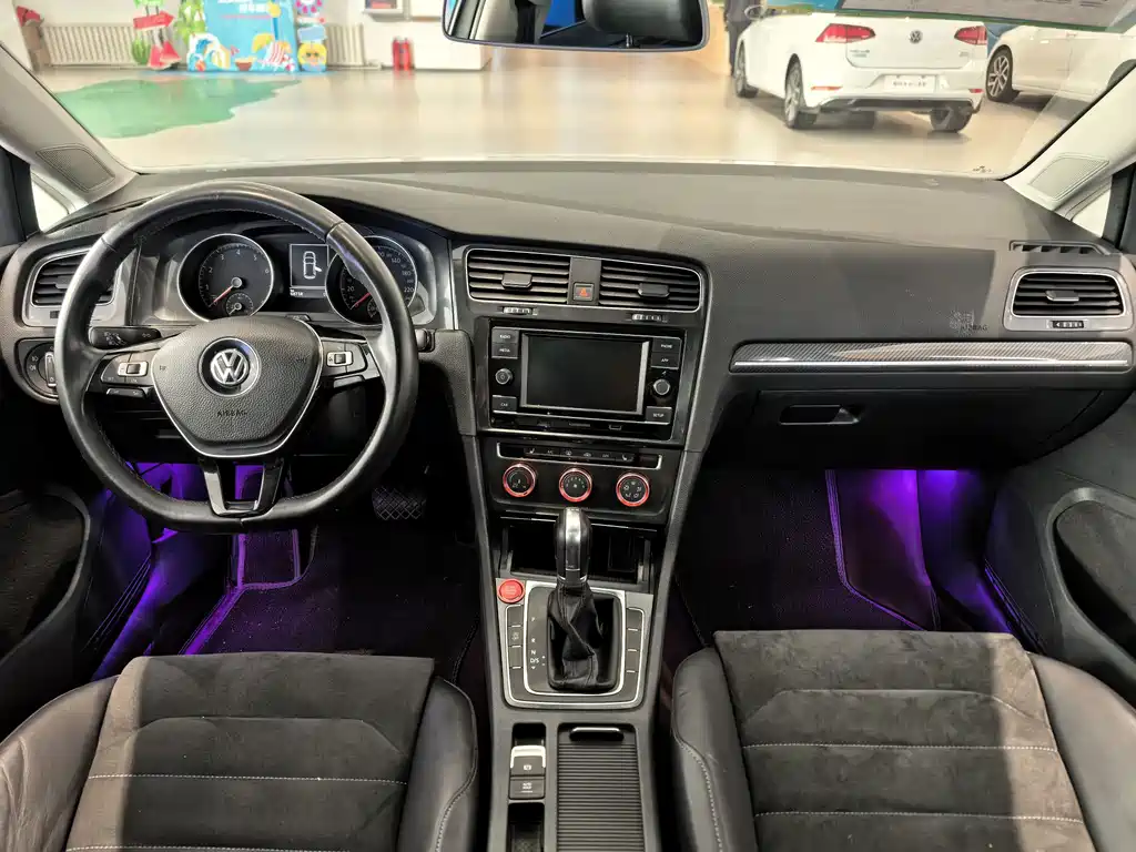 Volkswagen Golf — миниатюра 7