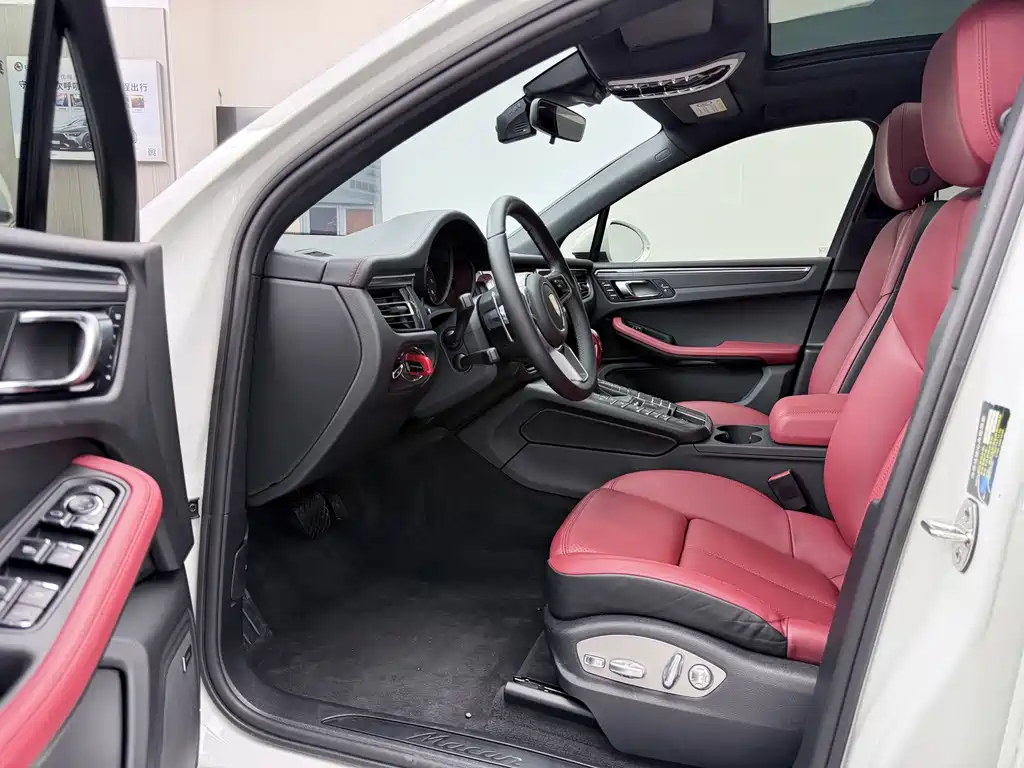 Porsche Macan — миниатюра 19