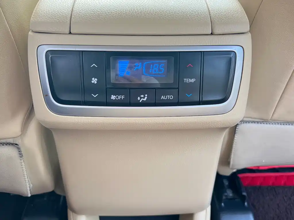 Toyota Highlander — миниатюра 30