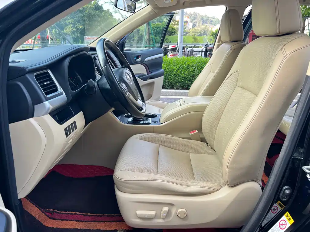 Toyota Highlander — миниатюра 13